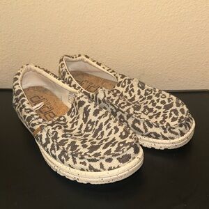 Hey Dude Misty Woven‎ Cheetah Print Grey Slip Ons Women’s Size 9